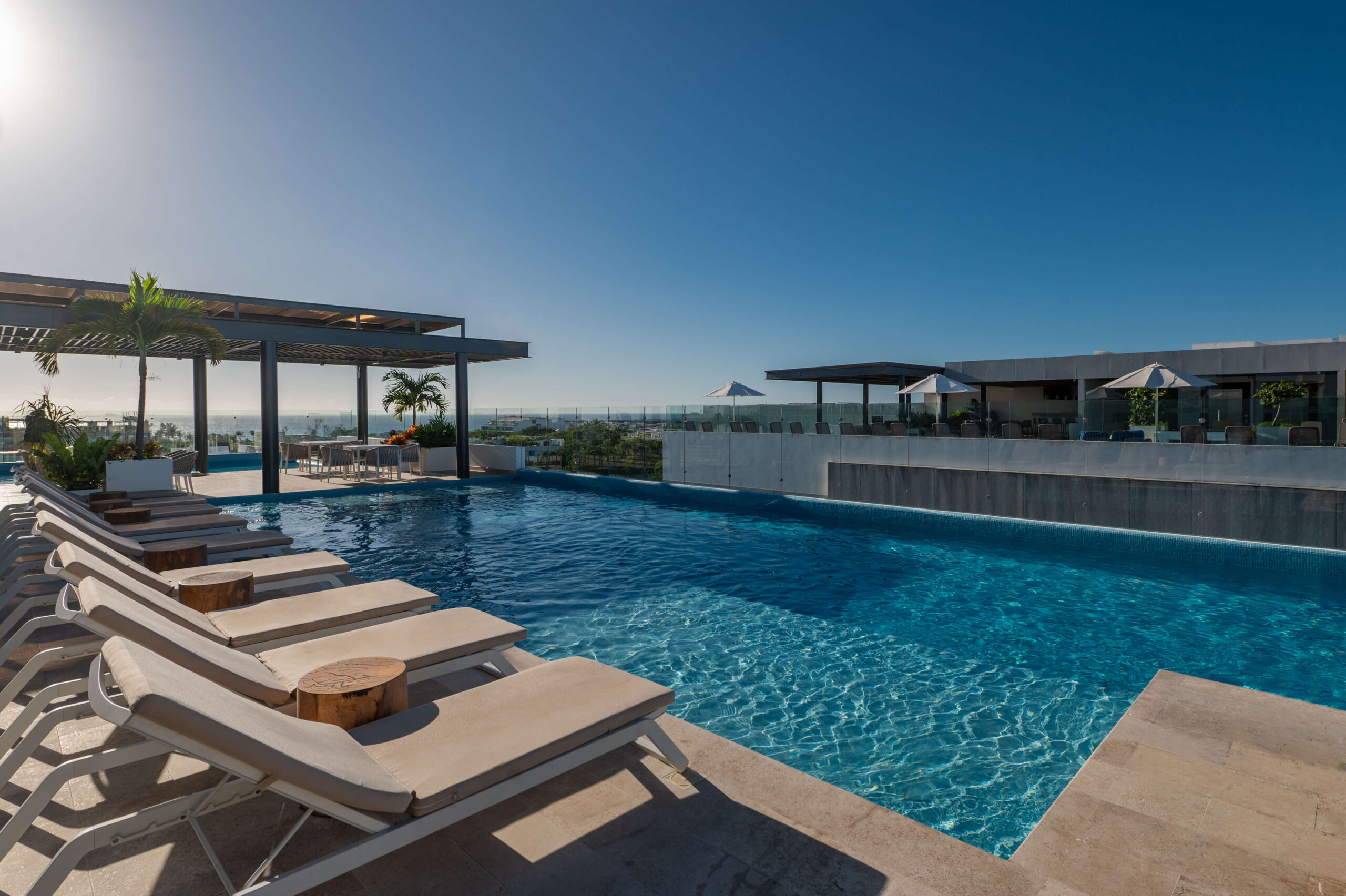 Serenada-Turnkey 2 Bed Lock-Off Amazing Rooftop Amenities