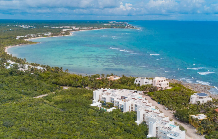 Steps From The Caribbean Sea, 2 Bedroom Garden View With Private Pool in Akumal