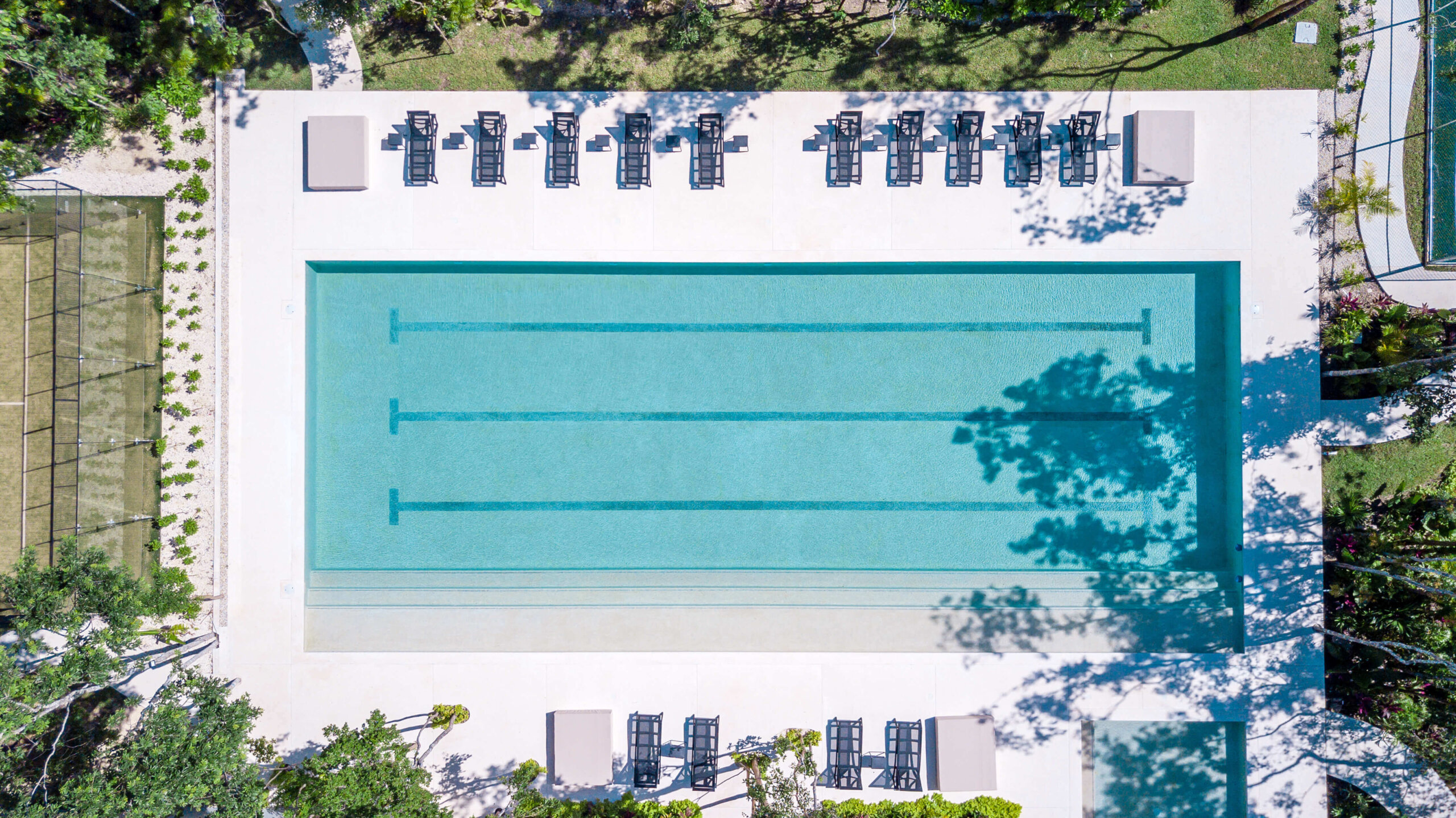 Luxury 4 Bed Home, Private Pool in Gated Community Valenia